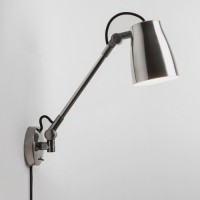 ATELIER GRANDE Nástěnná lampa,jedno rameno, těleso hliník, povrch hliník leštěný, bílá, černá, detaily hliník, pro žárovku 1x28W, E27, A60, 230V, IP20, tř.2, rozměry 430x440mm, vč. vypínače