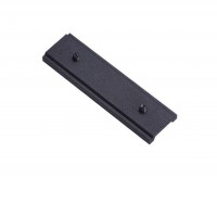 AYLO LC Spojka pro přímé spojování lišt, materiál kov, povrch černá, nebo bílá, rozměry 145x6x15mm.