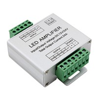 LED RGBW ZESILOVAČ 4X6A Čtyřkanálový opakovač, zesilovač signálu, pro LED RGBW pásky, napájení 12V-24V, zátěž 4x6A =288W//12V, 576W/24V, 105x65x25mm