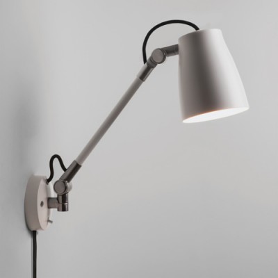 ATELIER GRANDE Nástěnná lampa,jedno rameno, těleso hliník, povrch bílá, detaily hliník, pro žárovku 1x28W, E27 A60, A60, 230V, IP20, tř.2, rozměry 430x440mm, vč. vypínače