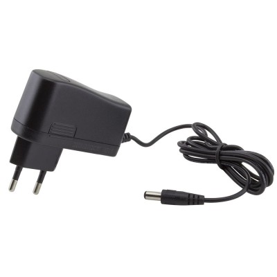 Síťový adaptér 12V, 1A, 12W VÝPRODEJ Síťový adaptér do zásuvky vstup 230V, výstup 12V, 1A, 12W, IP20, s konektorem 5,5 x 2,1mm, ochrana proti zkratu, přetížení, přehřátí