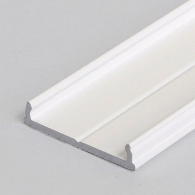 SOPHI PROFIL 20,5x3,8mm Přisazený profil pro LED pásky, materiál hliník bílý, max šířka LED pásků w=16mm, rozměry 20,5x3,8mm, l=2000mm, montáž pomocí šroubů nebo adhezních pásků