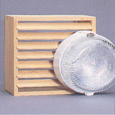 SAUNA 2, 1x60W, E27, 230V, ta=125 °C, IP34 Svítidlo nástěnné do sauny, základna plast, slo prismatické, pro žárovku 1x60W, E27, 230V, ta125 °C, IP34, tř.2, 250x250x130mm +dřevěná mřížka
