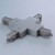 MINITRACK Spojka pro 1-fázové lišty, tvar kříž, materiál PVC+kov, povrch šedostříbrná, 230V, IP20, tř.1, rozměry 171x171x18mm
